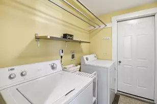 560 W Auburn Rd, Auburn, ME 04210 - Photo 33