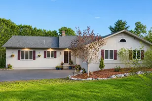 28 Oakledge Hills Rd, Raymond, ME 04071 - Photo 1