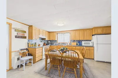 186 Champlain Street, Van Buren, ME 04785 - Photo 11