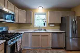 11 Simon Rd, Waldoboro, ME 04572 - Photo 9