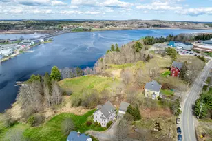 4 Elliot St, Machias, ME 04654 - Photo 9