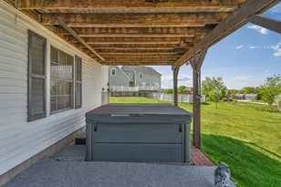 40 Hillview Dr, Bangor, ME 04401 - Photo 83