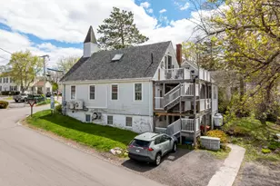 11 Water St, Damariscotta, ME 04543 - Photo 3