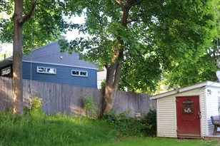 230 Oak St, Lewiston, ME 04240 - Photo 23