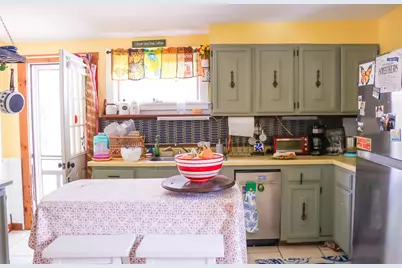 230 Oak Street, Lewiston, ME 04240 - Photo 3