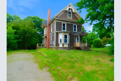 10 Elm Street, Houlton, ME 04730 - Photo 1