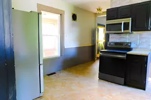 10 Elm St, Houlton, ME 04730 - Photo 5