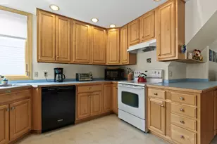 155 Hartley St, Portland, ME 04103 - Photo 9