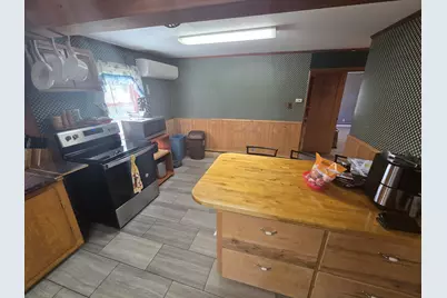 471 W Broadway, Lincoln, ME 04457 - Photo 3