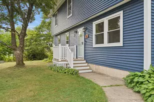 19 Hamlin Rd, Falmouth, ME 04105 - Photo 3