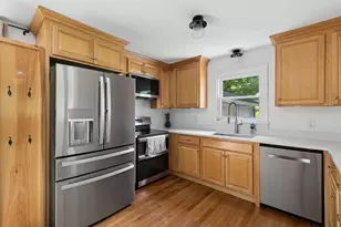 19 Hamlin Rd, Falmouth, ME 04105 - Photo 11