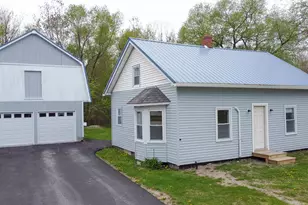 22 Ayer St, Lincoln, ME 04457 - Photo 1