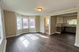22 Ayer St, Lincoln, ME 04457 - Photo 9