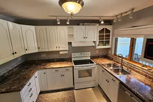 28 Park Ave E, Brewer, ME 04412 - Photo 3