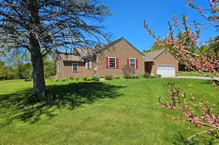 39 Applebee Hill Rd, Guilford, ME 04443 - Photo 5