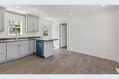 295 Old County Road, Rockland, ME 04841 - Photo 7