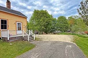 25 Center St, Machias, ME 04654 - Photo 37