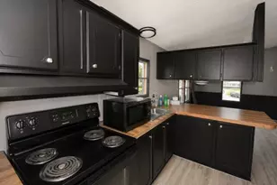 25 Village Dr, Lewiston, ME 04250 - Photo 19