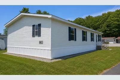 25 Village Drive, Lewiston, ME 04250 - Photo 3