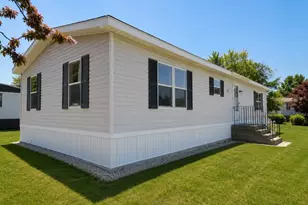 25 Village Dr, Lewiston, ME 04250 - Photo 3