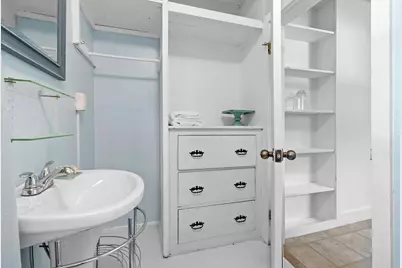 30 Admontem Avenue, Rockland, ME 04841 - Photo 11