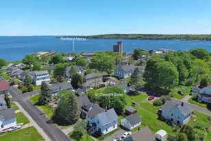 57 Crescent St, Rockland, ME 04841 - Photo 3