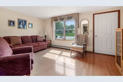 28 Saint Patrick Avenue, Lewiston, ME 04240 - Photo 3