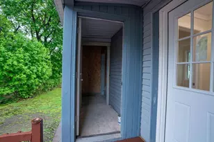 172 Highland Ave, Gardiner, ME 04345 - Photo 9
