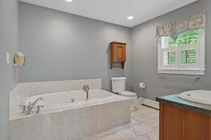 25 Hillview Ln, Lewiston, ME 04240 - Photo 29