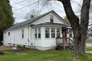 5 Spruce St, East Millinocket, ME 04430 - Photo 3