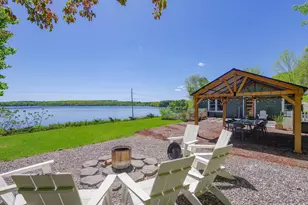 170 Lake View Dr, Rockland, ME 04841 - Photo 3