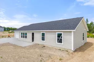 9 Blue Sky Dr, Levant, ME 04456 - Photo 3