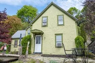 19 Sullivan St, Eastport, ME 04631 - Photo 9