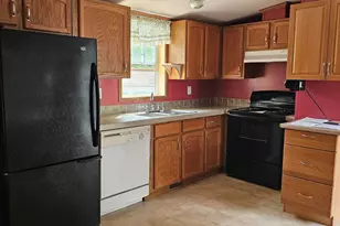 16 Leo St, Sanford, ME 04073 - Photo 17
