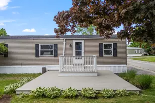 113 Blackberry Pl, Kittery, ME 03904 - Photo 3
