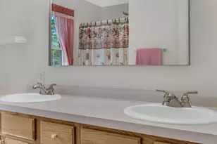 706 Middlesex Rd, Topsham, ME 04086 - Photo 41