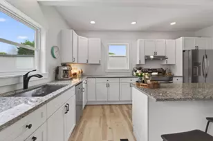 10 Salem Ct, Bangor, ME 04401 - Photo 11