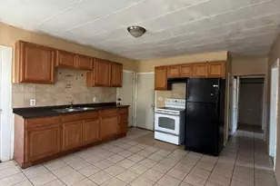 179 Lincoln St, Lewiston, ME 04240 - Photo 9