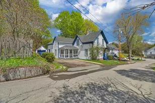 9 Fountain St, Gardiner, ME 04345 - Photo 5