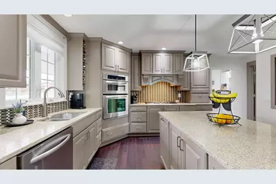 16 Robinson Gardens, Lewiston, ME 04240 - Photo 11