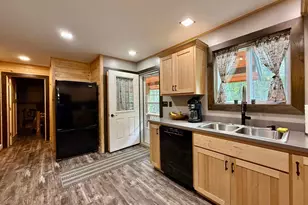 8 Breezy Knl Ln, Baileyville, ME 04694 - Photo 19
