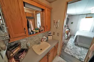 32 Green St, Houlton, ME 04730 - Photo 37