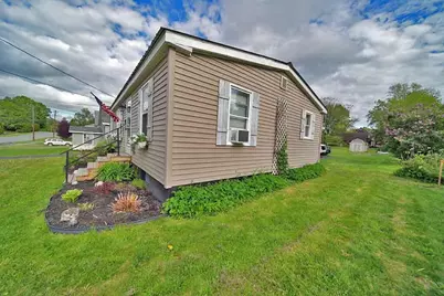 32 Green Street, Houlton, ME 04730 - Photo 11