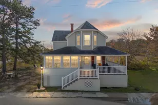 17 Randall Ave, Old Orchard Beach, ME 04064 - Photo 5