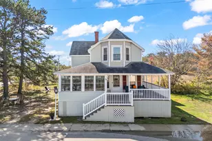 17 Randall Ave, Old Orchard Beach, ME 04064 - Photo 1