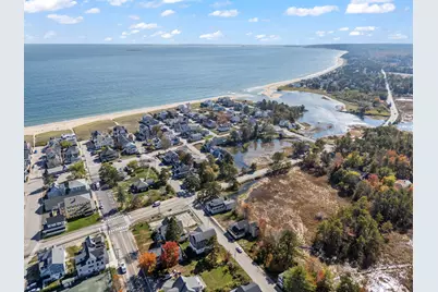 17 Randall Avenue, Old Orchard Beach, ME 04064 - Photo 9