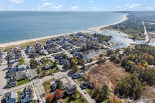 17 Randall Ave, Old Orchard Beach, ME 04064 - Photo 9