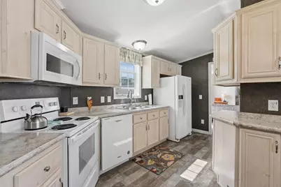 11 Ofarrell Street, Topsham, ME 04086 - Photo 7