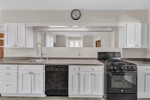 47 Masonic St, Rockland, ME 04841 - Photo 43