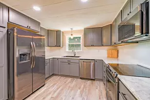 144 Highland Ave, Winthrop, ME 04364 - Photo 17